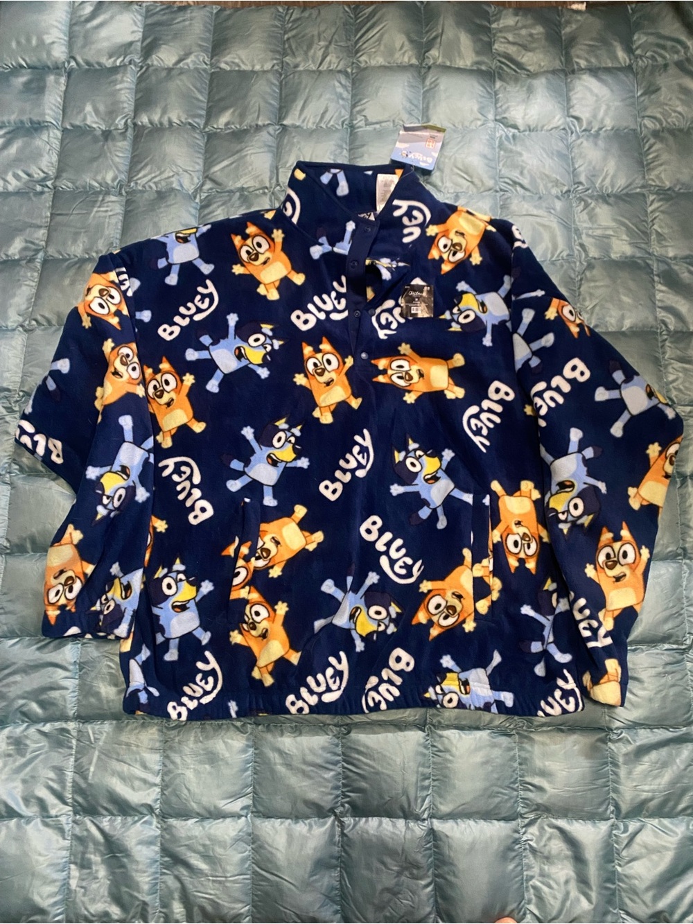NWT Men’s Bluey Fleece. Size XXL. Super warm and comfortable. Retail $49